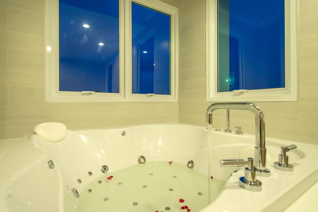 Prachuap Grand Hotel Prachuap Khiri Khan Habitación foto